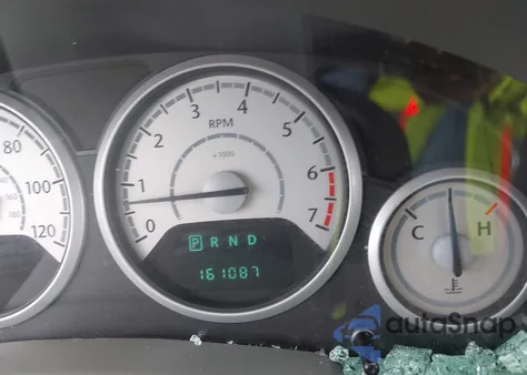 2008 Chrysler Town & Country Lx z USA, uszkodzony, nr VIN 2A8HR44H28R799659